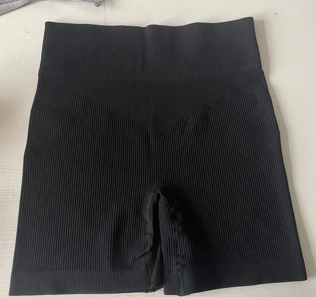 Women Seamless Knited Shorts High Waist Hip Lift Tights Gym Workout Running High Elastic Fashion Slim Yoga Fitness Leggings