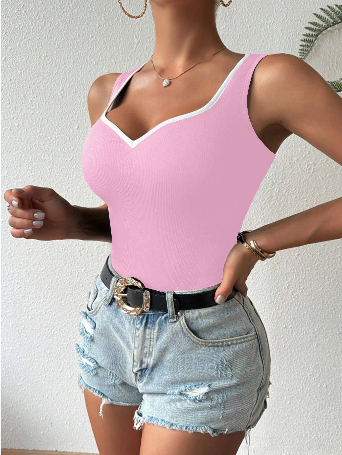 Sexy Sleeveless Ribbed Tank Top Trendy Women's Tight T-shirt V-neck Top 2024 Summer Spicy Girl Nightclub Bar New