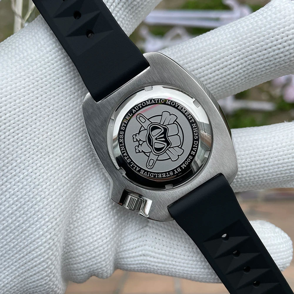 STEELDIVE SD1970 44mm Automatic Dive Watch – Sapphire Crystal & NH35