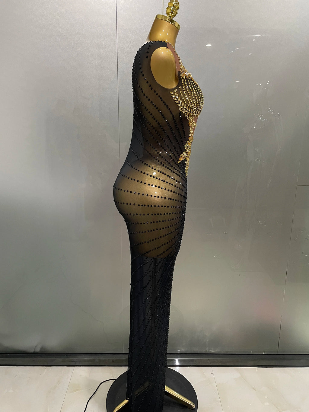 Women's Sparkly Rhinestone Sleeveless Maxi Dress – Glam Evening Gown for Birthday & Stage