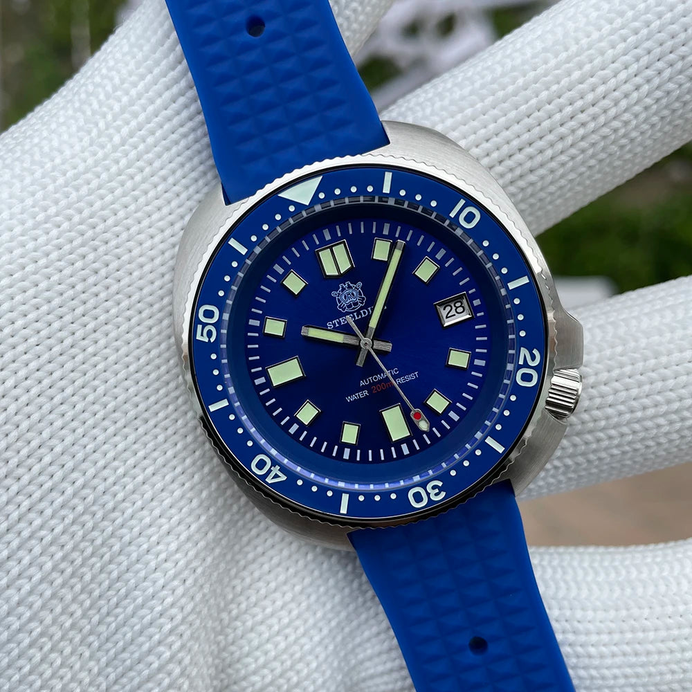STEELDIVE SD1970 44mm Automatic Dive Watch – Sapphire Crystal & NH35