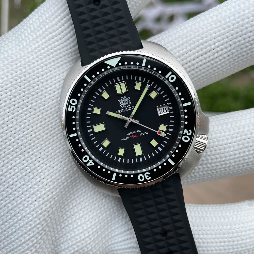STEELDIVE SD1970 44mm Automatic Dive Watch – Sapphire Crystal & NH35