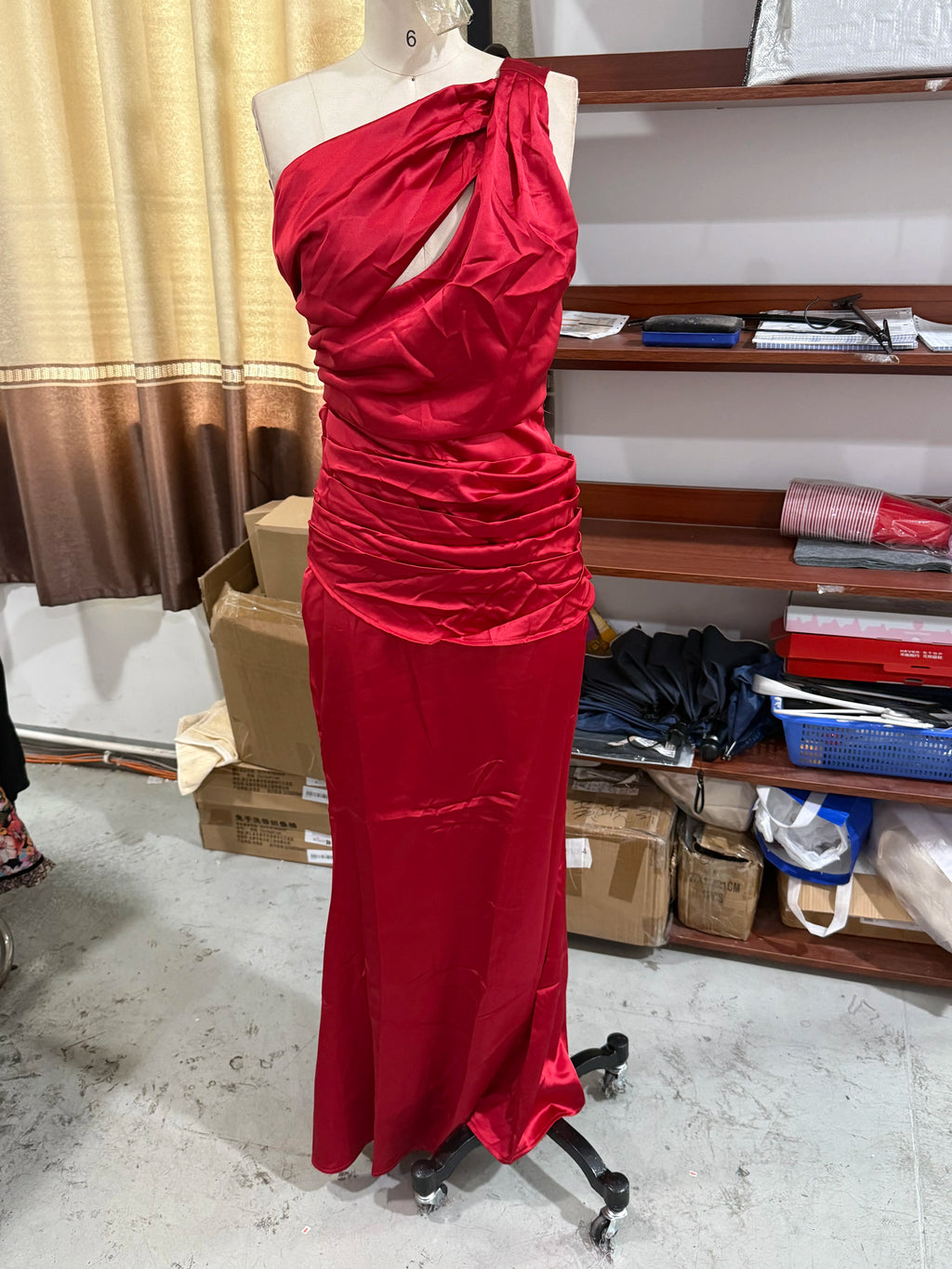 Women's Pleated Halter Backless Maxi Dress – Elegant Party Gown